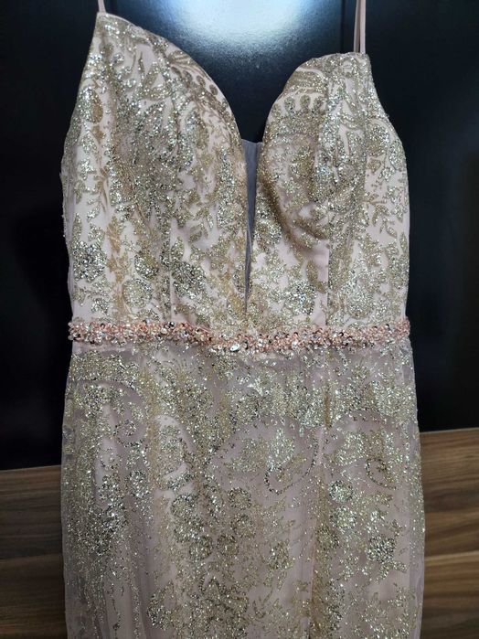 Абитуренска Страхотна рокля в розово злато