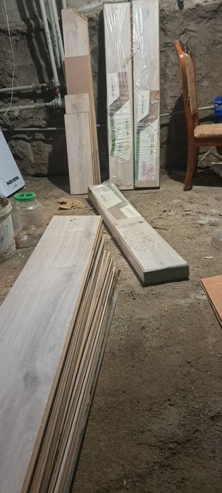 Продам ламинат 33 класс 8мм.