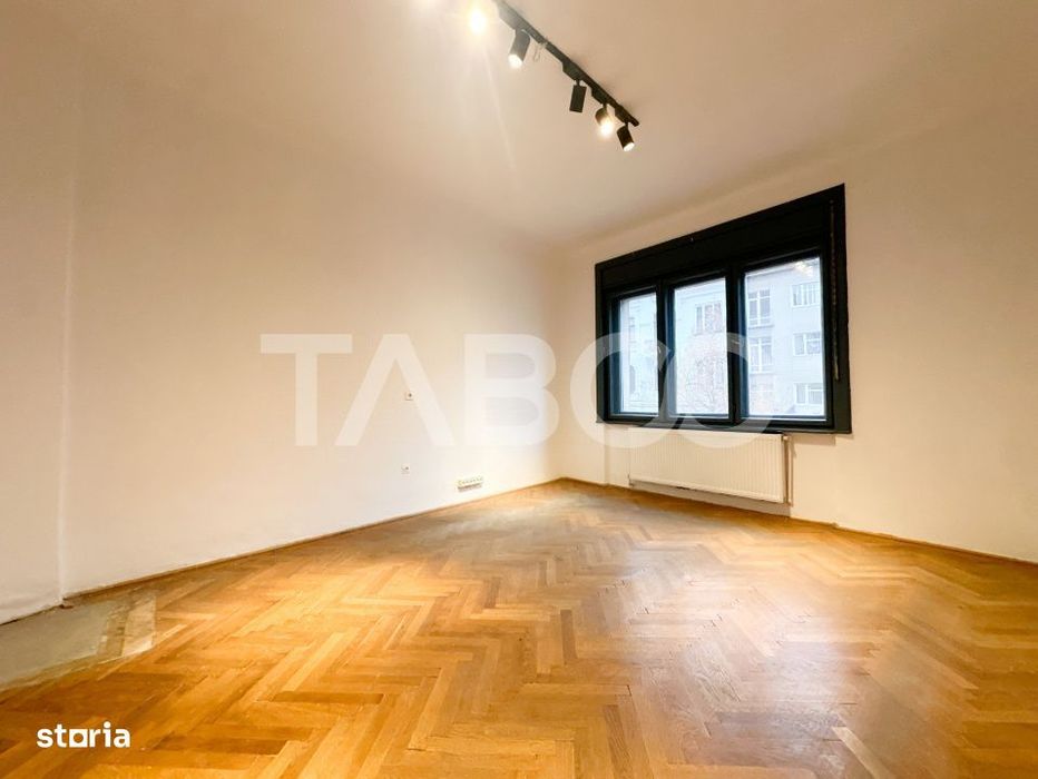 Apartament cu 4 camere de vanzare 120 mp Ultracentral — fotografia 1