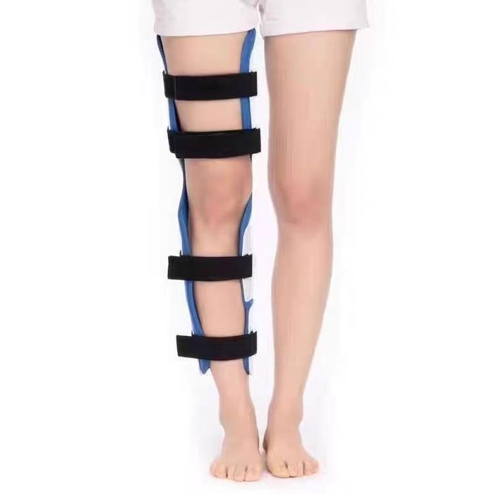 Фиксатор коленного сустава тутор ортез универсальный бандаж твердый