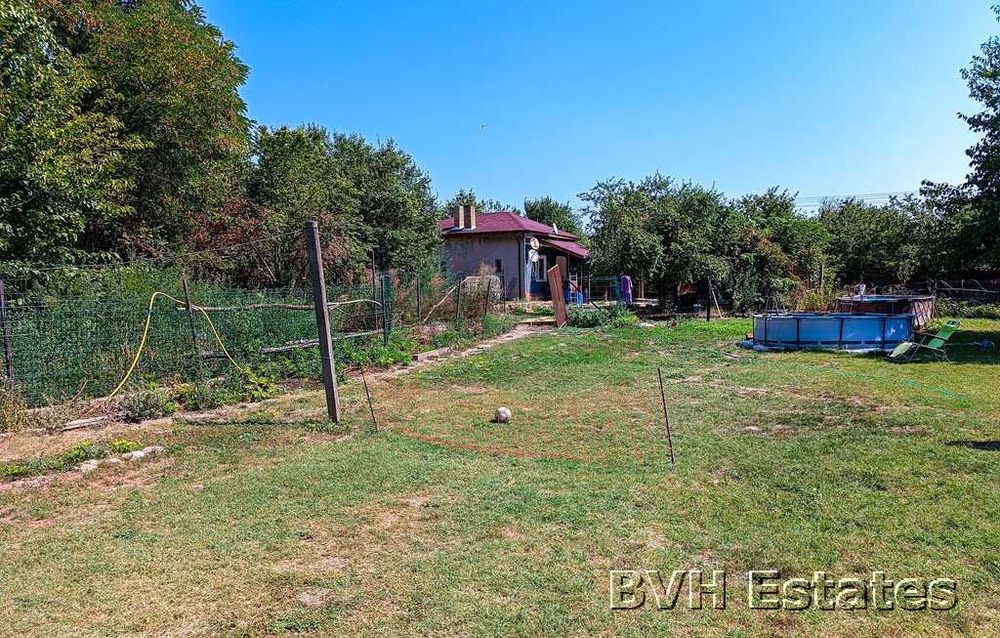 Продава се Къща в с. Белгун, Област Добрич - 70 кв.м за 1072 €/кв.м - Снимка #3