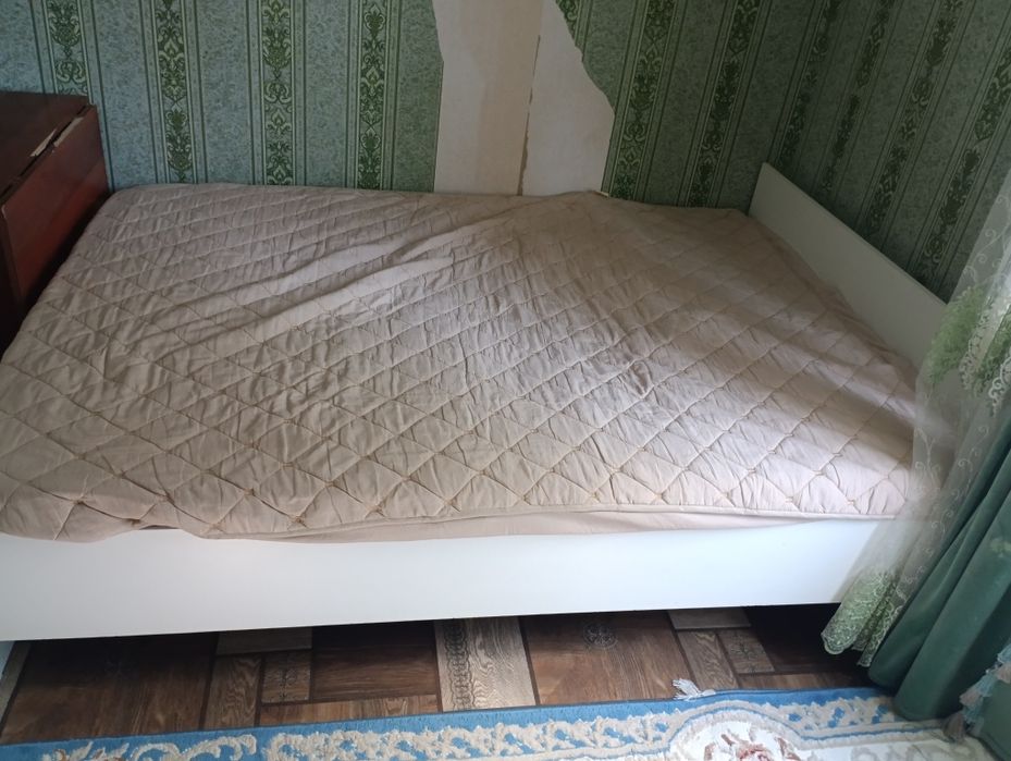 Кровать 140*200 размер