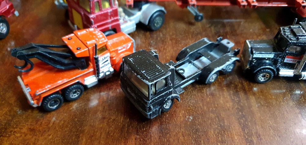 Matchbox Corgi Dinki и др. Винтидж колички влекачи камиони