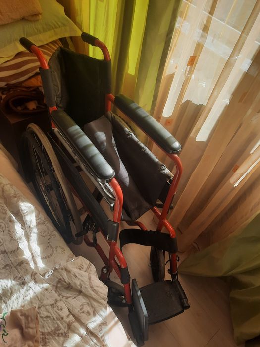 Scaun pliabil persoane dizabilitati utilizat