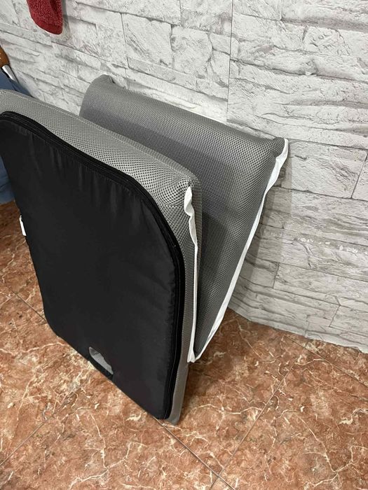 Чисто нов йога стол