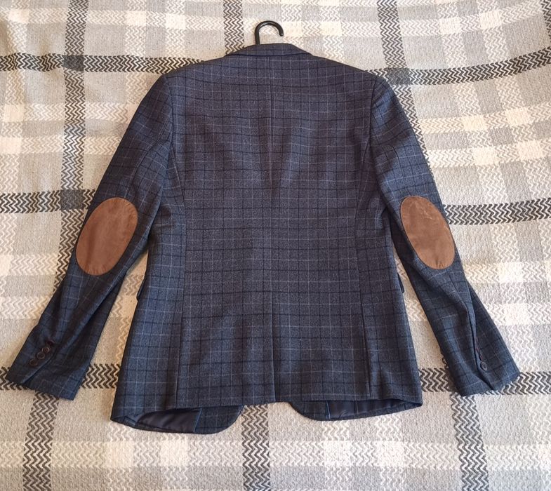 Продам приталенный пиджак