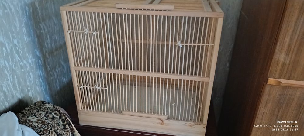 Клетка из дерева