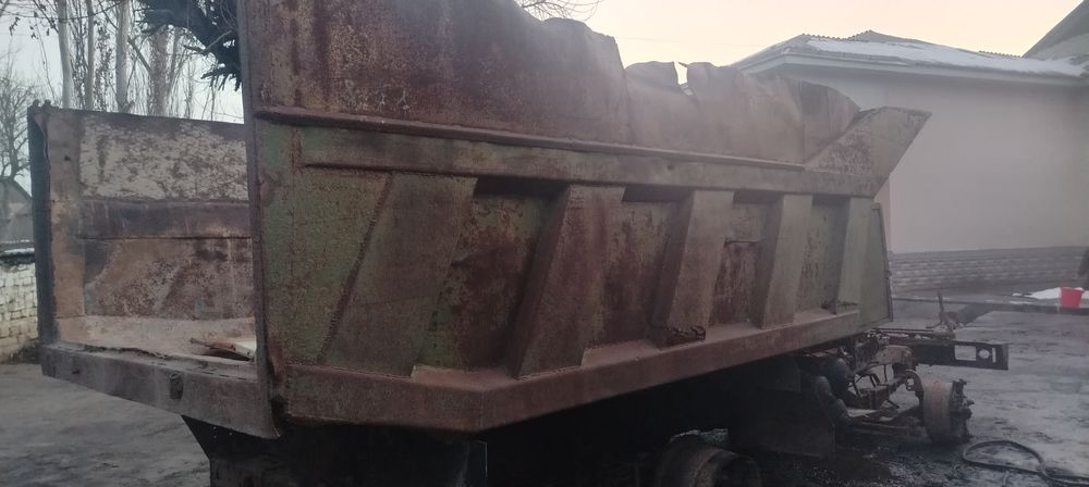 Кузуф комплект сотилади