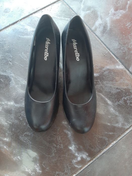 Pantofi de piele cu toc de 7,5 cm marimea 40