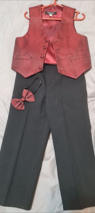 Продам костюм тройка