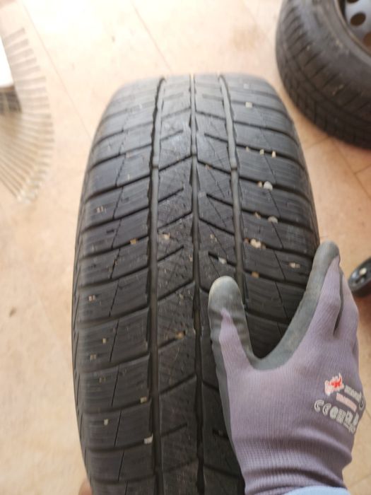 Vand roti cauciucuri iarna 215 55 R16