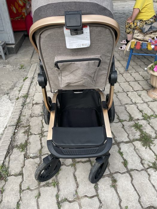 Коляску Продам