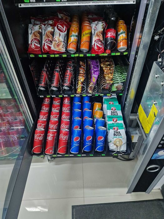 Automat Vending  Necta Sfera