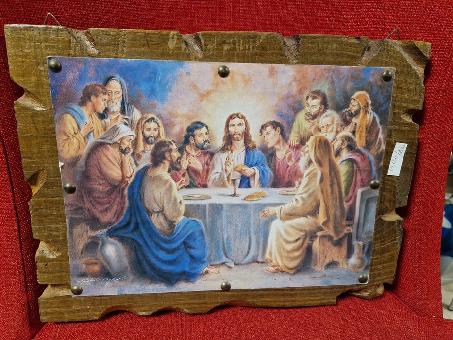 Сувенири и картини дърво