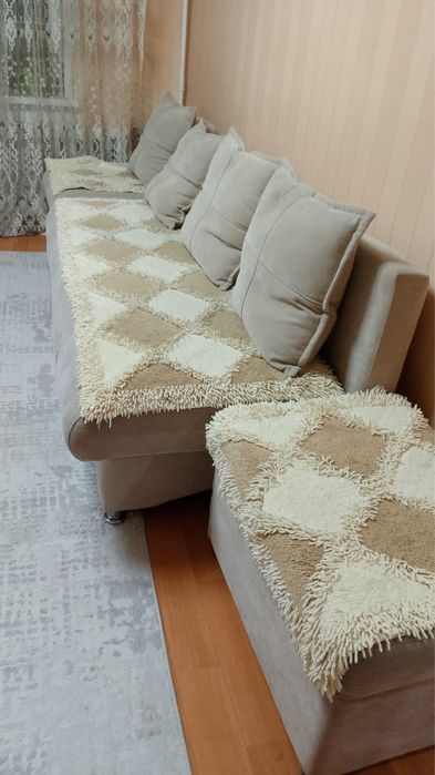 Срочнооо продам  Диван с креслом и пуфик