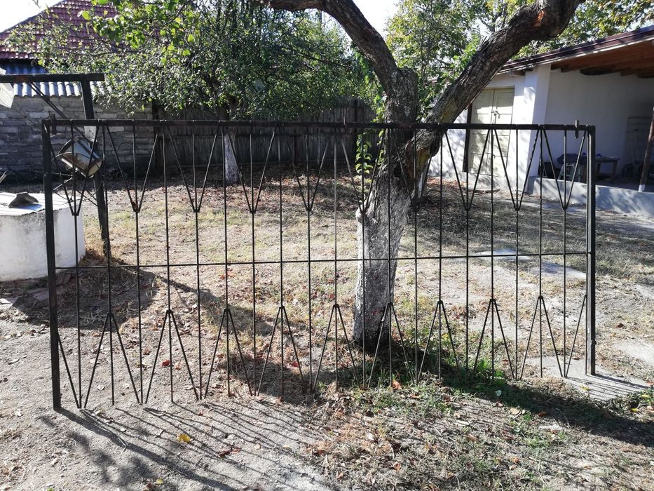 Porți metalice (grilaje metalice)