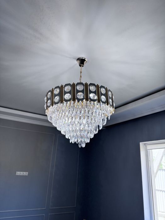 Продам Люстра цена 60.000