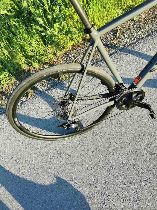 Шосеен велсоипед Canyon Endurace 7 RAW, размер L, Shimano 105 12s, карбон вилка — 300 км