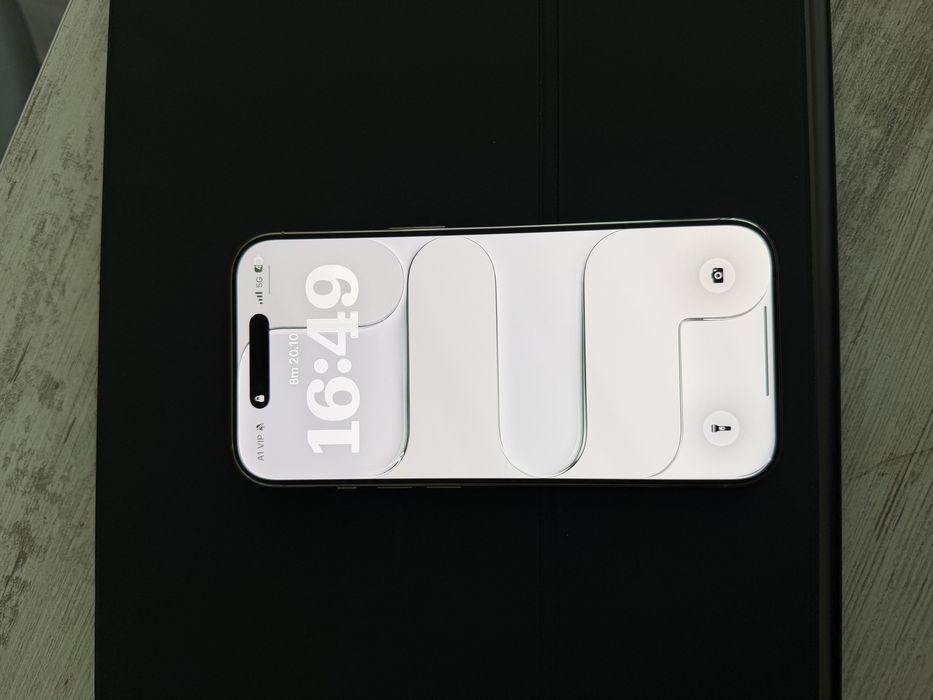 IPHONE AIR с една година гаранция към А1