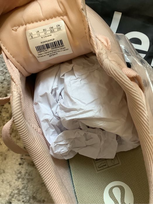 Adidasi dama LuLulemon 41 noi