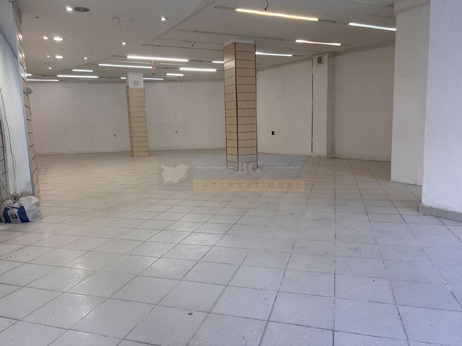 Партерно помещение на приземен етаж