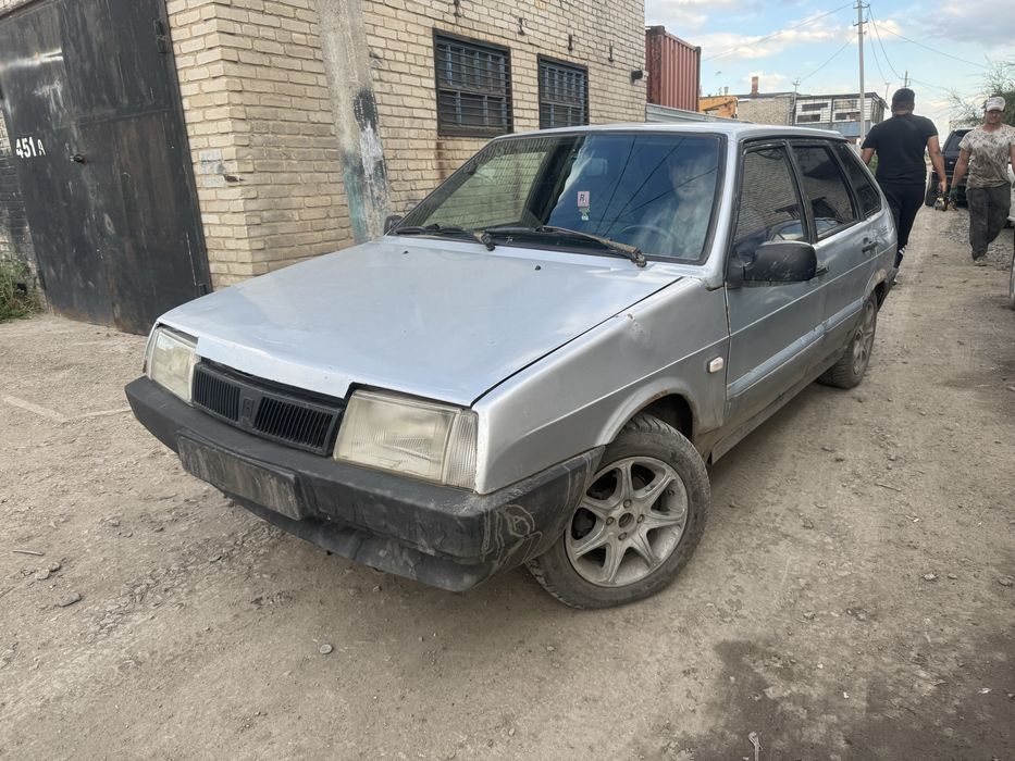 В  разбор поступила ваз 2109