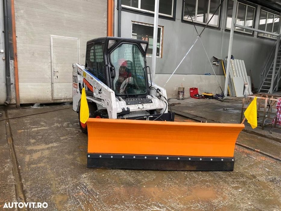 Prestari servicii deszăpezire miniîncarcator  bobcat și Buldoexcavator