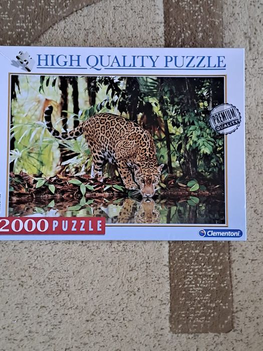 Vand puzzle de 2000 piese