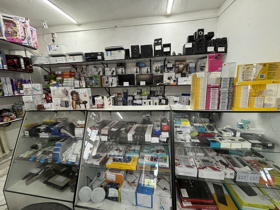 Продам магазин с складом