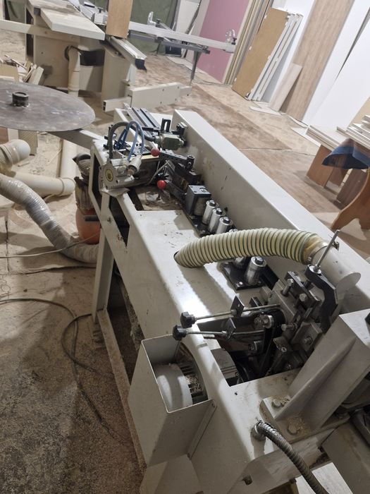 Кромкооблицовачный станок