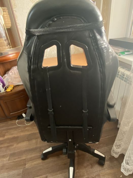 Продам кресло компьютерное.