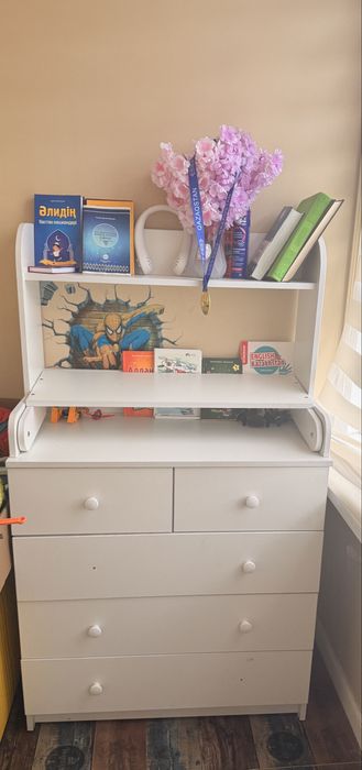 Продам пеленальный столик