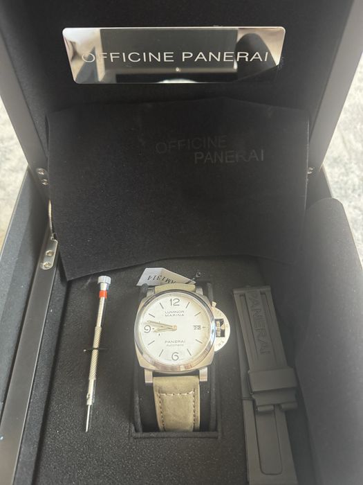 Часы Panerai luminor Marina