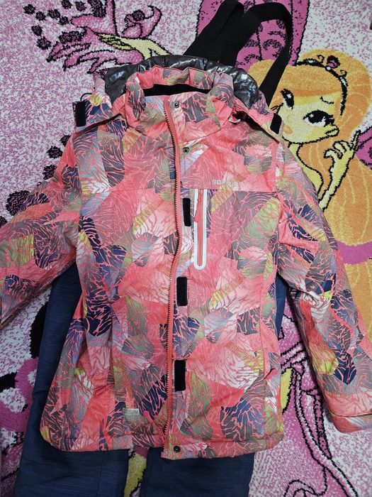 Зимний костюм для девочки