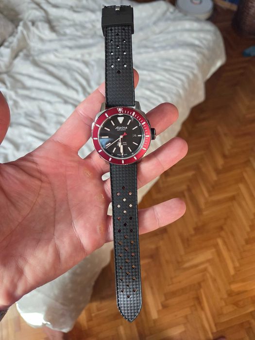Alpina Seastrong Diver 300