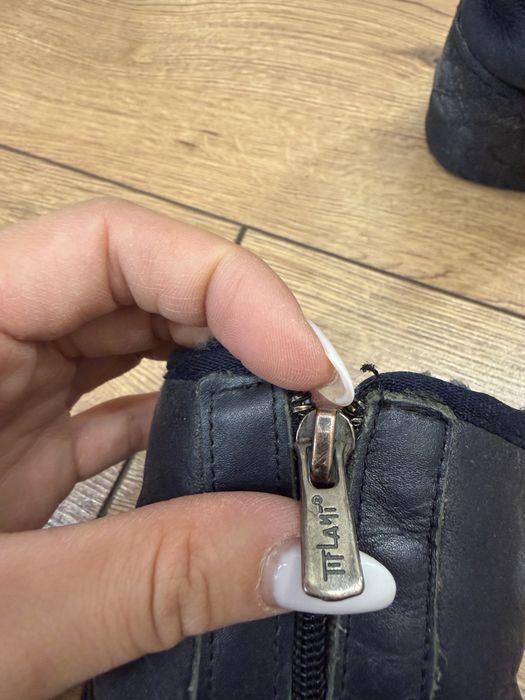 Продам детские сапожки