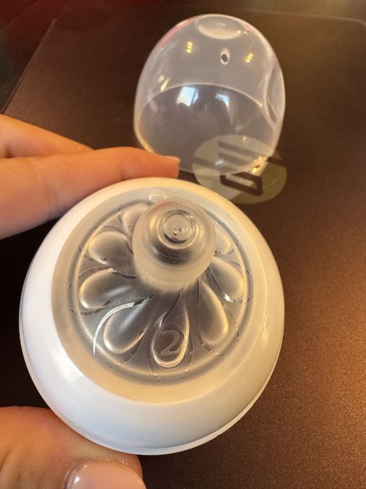 Биберони Philips Avent  поток 1 и 2  по 2 броя