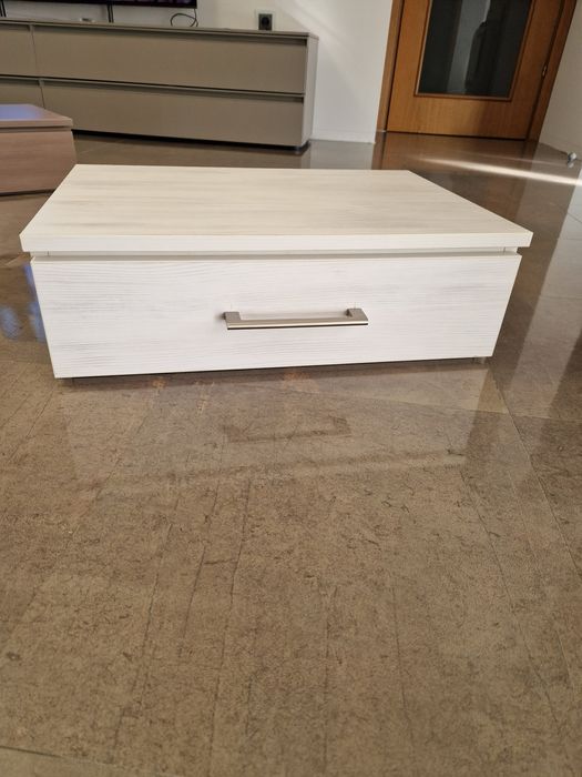 2 бр. Нощни шкафчета