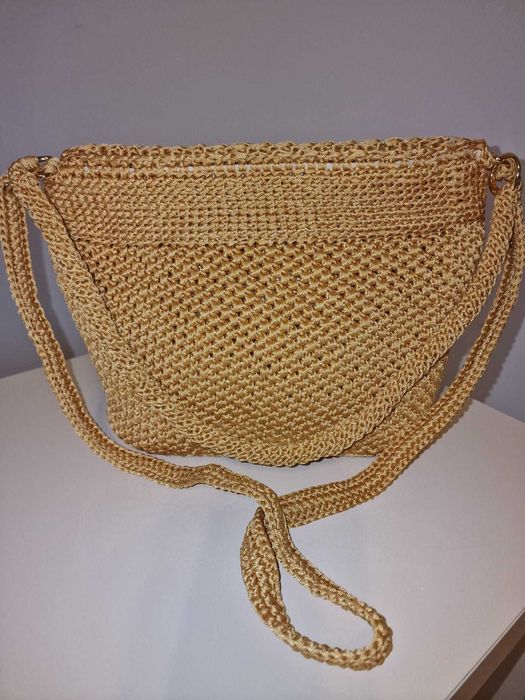 Geanta lucrata manual