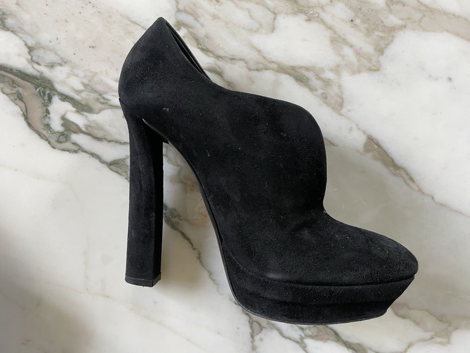 BOTTEGA VENETA botine piele intoarsa (pret noi 7000 lei)