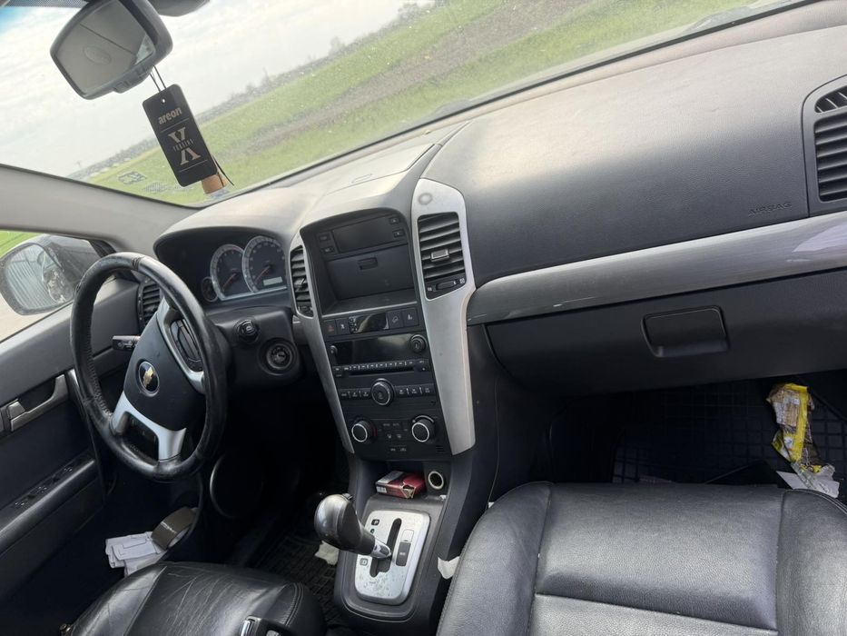 Chevrolet Captiva 2.2 бензин 2010г