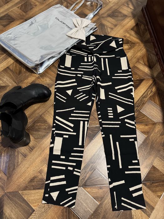 Djofra fashion  панталон универсален размер и подарък боти h m 40номер