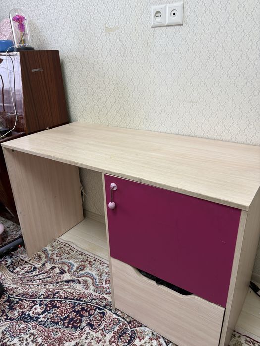 Продам письменный стол