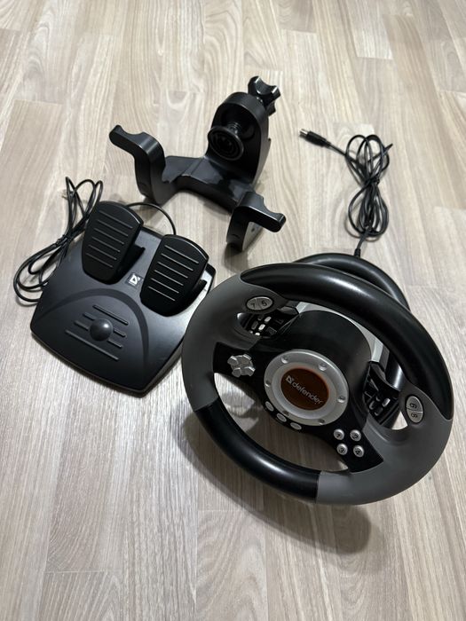 Продам игровой руль Defender