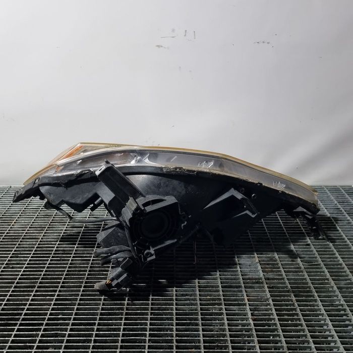 Far Dreapta Mitsubishi Outlander 2009 - 2012 SUV 4 Usi (1411) Cu lupă