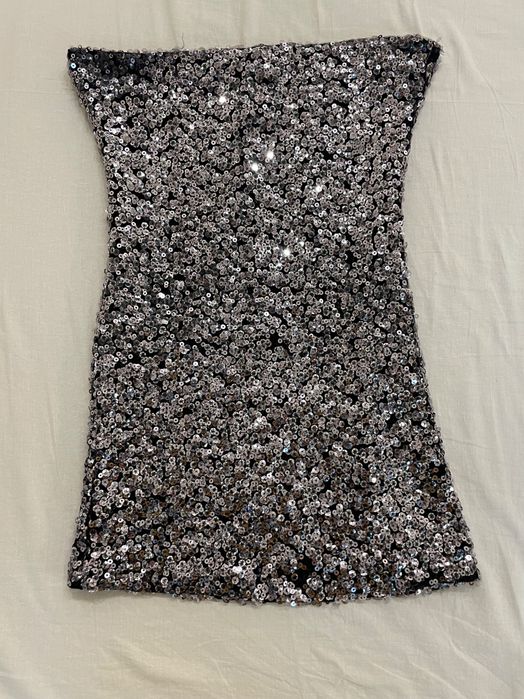 Пайетена къса рокля -костюм !