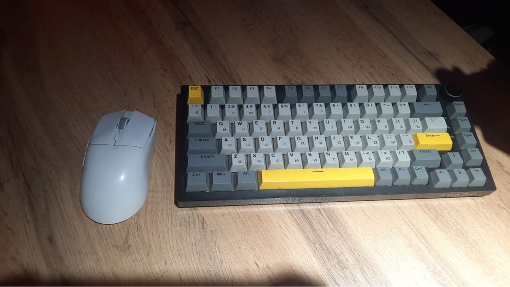 мыш клава наушник