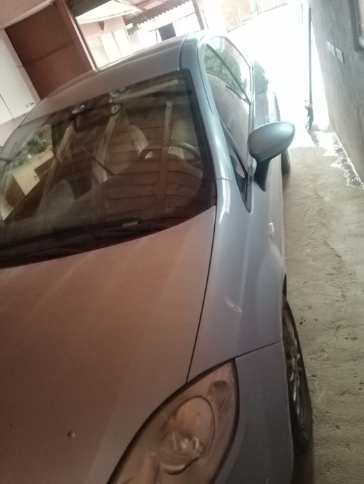 Se dă Fiat Linea323