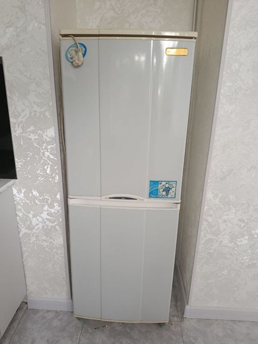Продам срочно холодильник