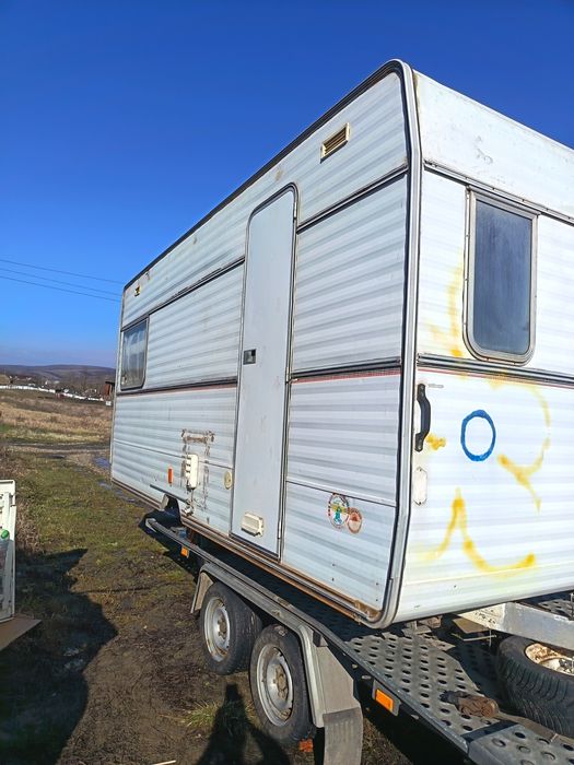 Rulotă în stare bună!